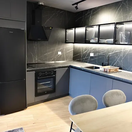 Luxe Living Lakescape Suite - Lake View Residences Lejlighed Tirana