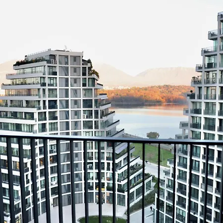 Luxe Living Lakescape Suite - Lake View Residences Tirana