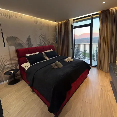 Luxe Living Lakescape Suite - Lake View Residences