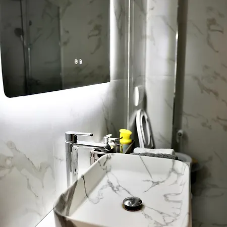 Lejlighed Luxe Living Lakescape Suite - Lake View Residences Tirana